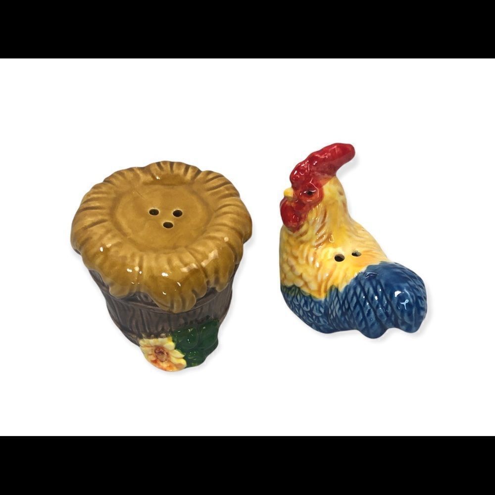 Chicken on nest salt and pepper shakers by Cracker Barrel - Picture 3 of 3